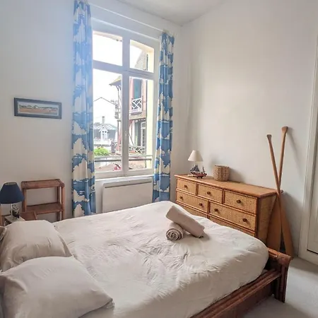Le Longue Vue,150m2, Vue Exceptionnelle, 4 Apartman *